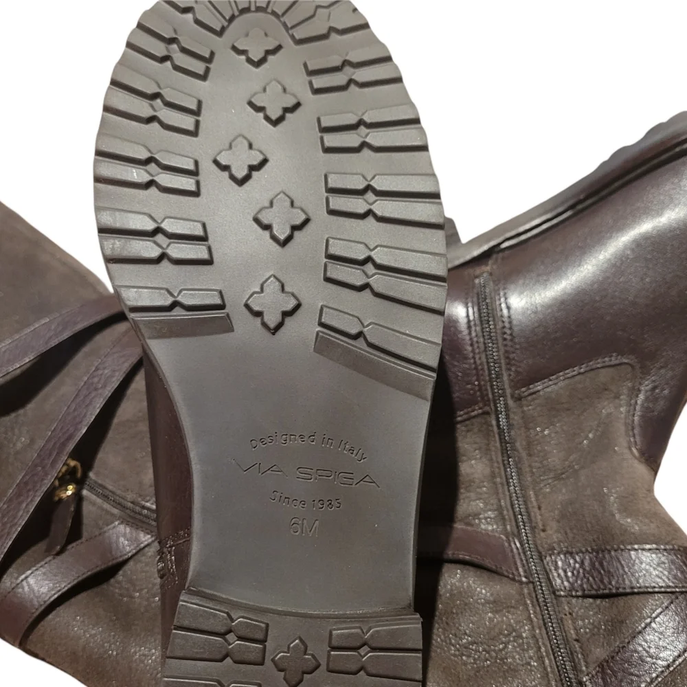 - - Via spiga brown boots